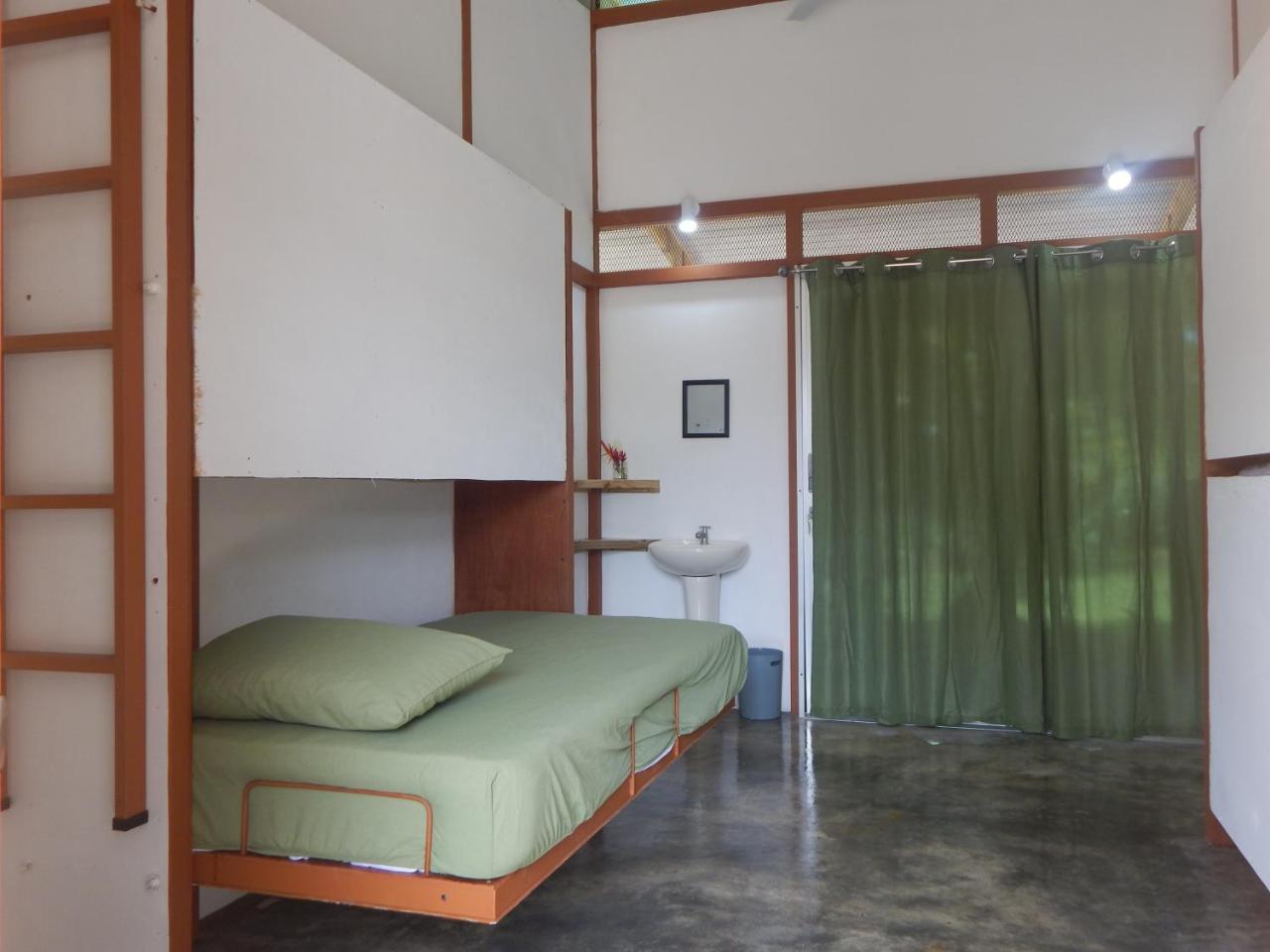 אוביטה Karandi Hostel מראה חיצוני תמונה